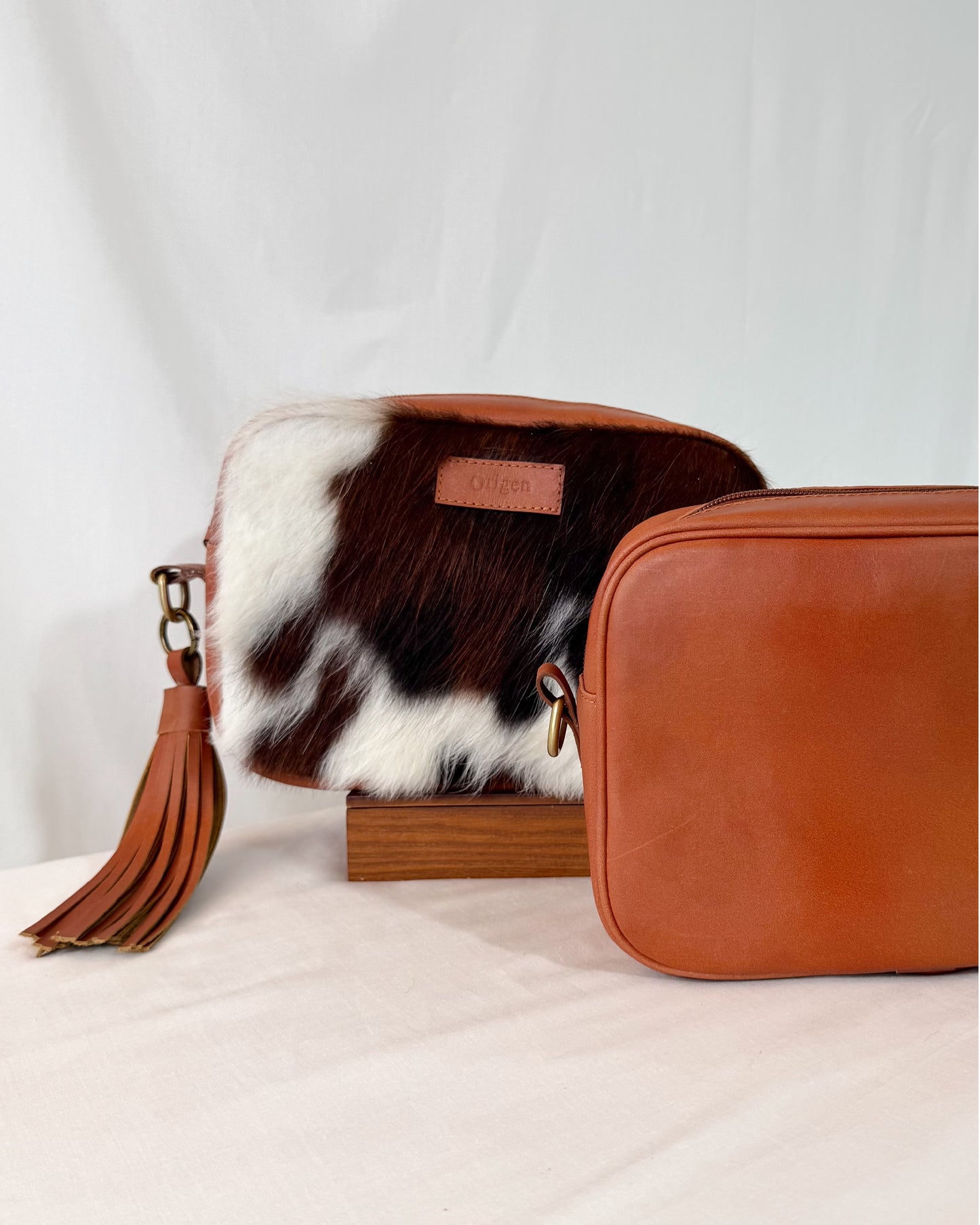 Bandolera Aura - Coñac con cuero pelo