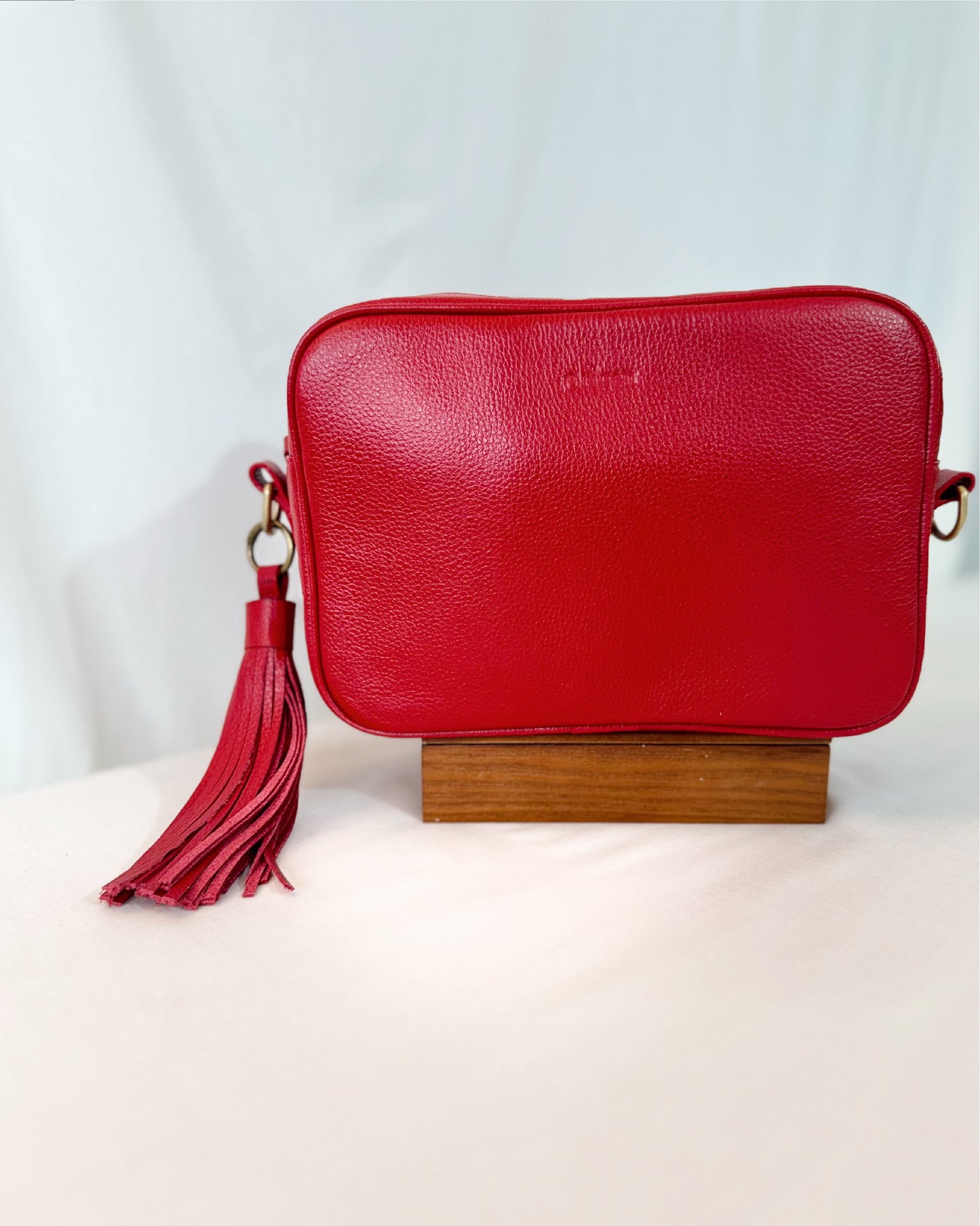 Bandolera Aura - Rojo cereza.
